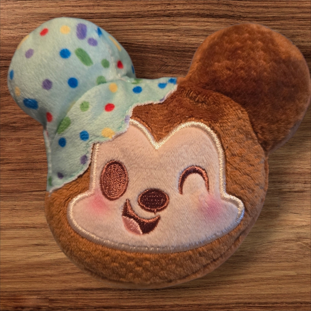 Disney Munchlings Mint Dipped Mickey Mouse-EUC